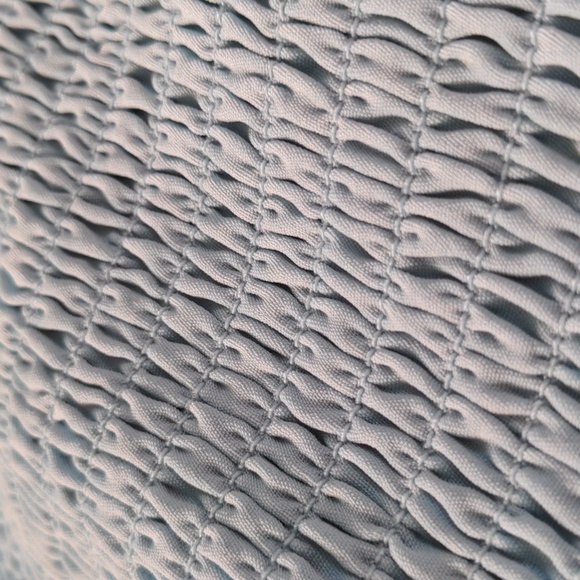 Abercrombie & Fitch small light blue ruched blouse - Picture 8 of 8